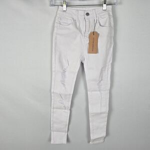 Allabreve Jeans Women's Medium 23 White Distressed Skinny Tapered Leg NWT